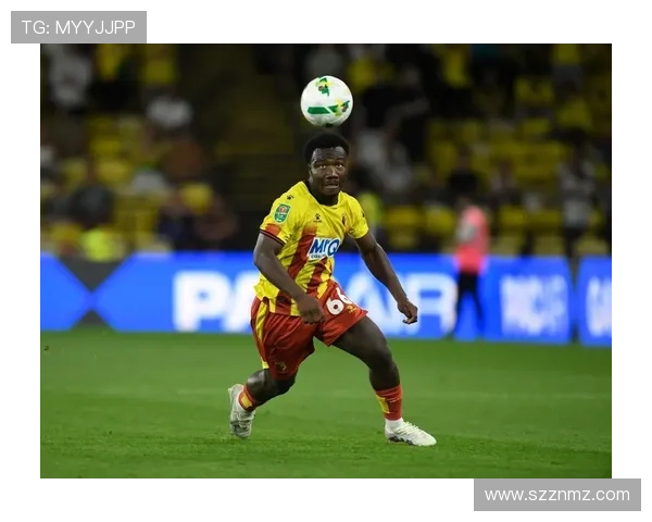 德转消息：汉诺威小将阿塞科引多队关注拜仁可250万欧回购